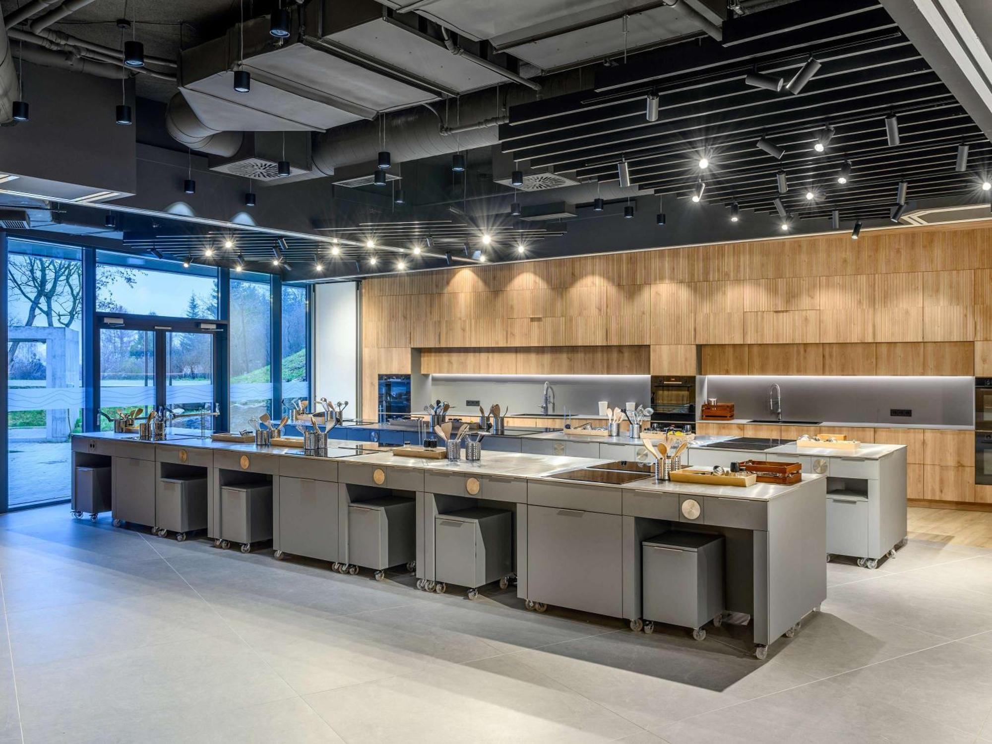 Minaro Hotel Tokaj - Mgallery Collection (Adults Only) Exterior foto The kitchen at the new headquarters